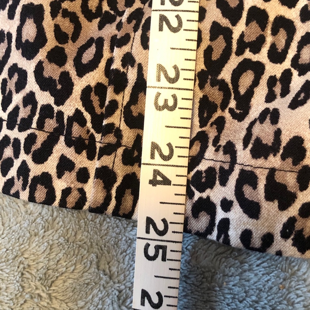NWOT Leopard Print Button-Up Jacket - image 11